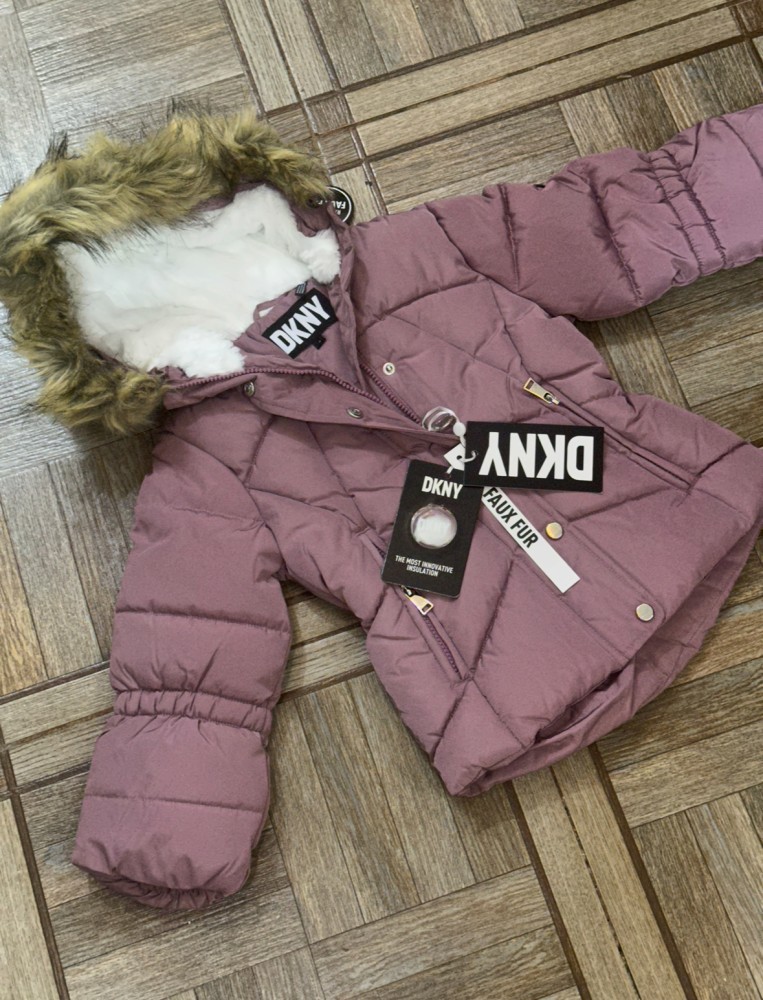 جاكيت من Dkny