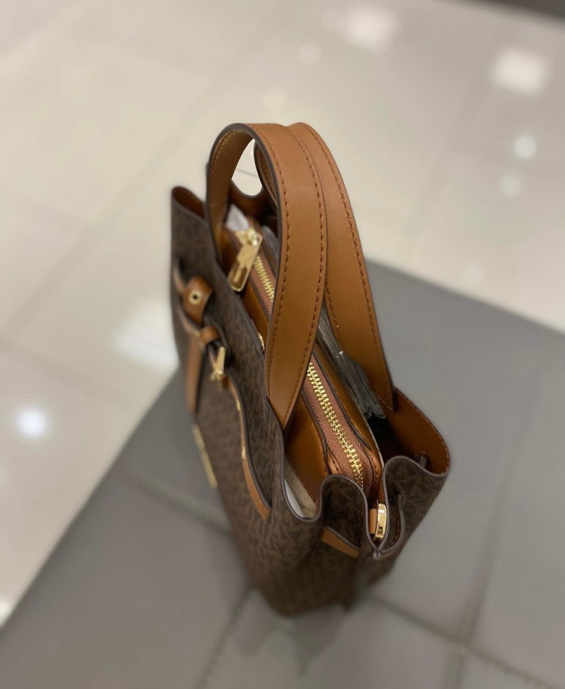 حقيبة من Michael Kors
