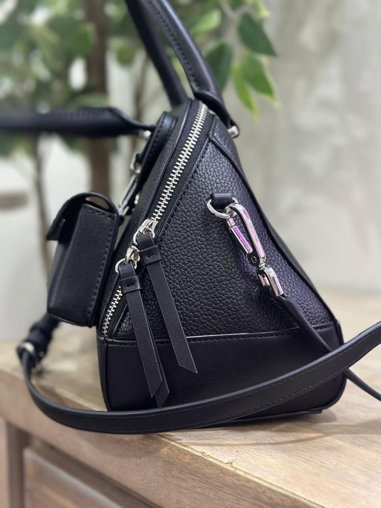 حقيبة من Calvin Klein