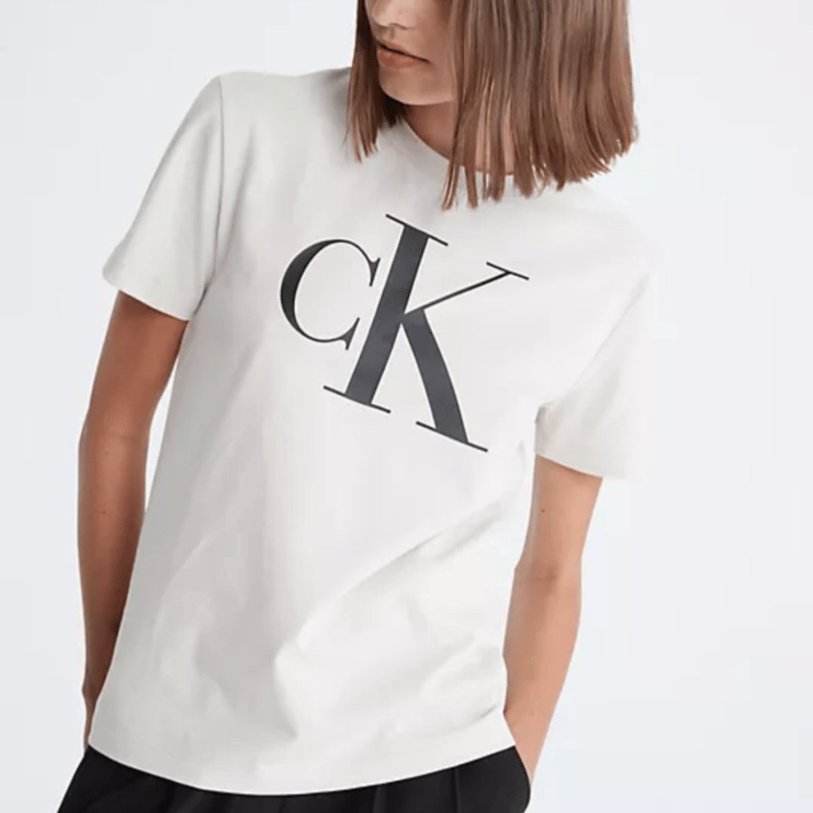 تشيرت من Calvin Klein