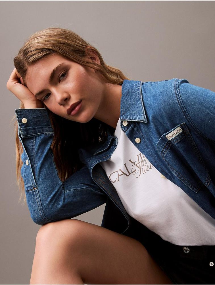 تشيرت من Calvin Klein