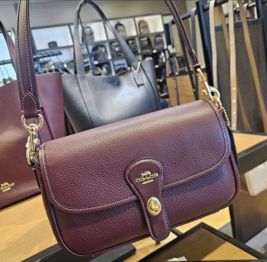 حقيبة من Coach