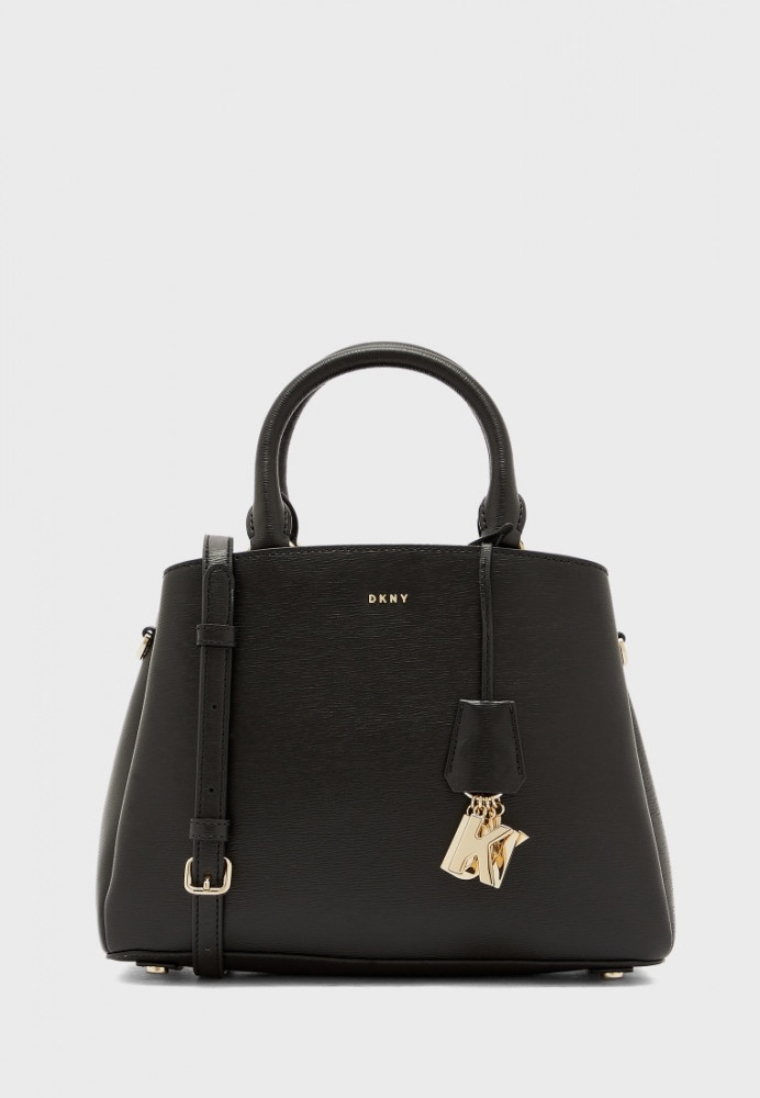 حقيبة من DKNY