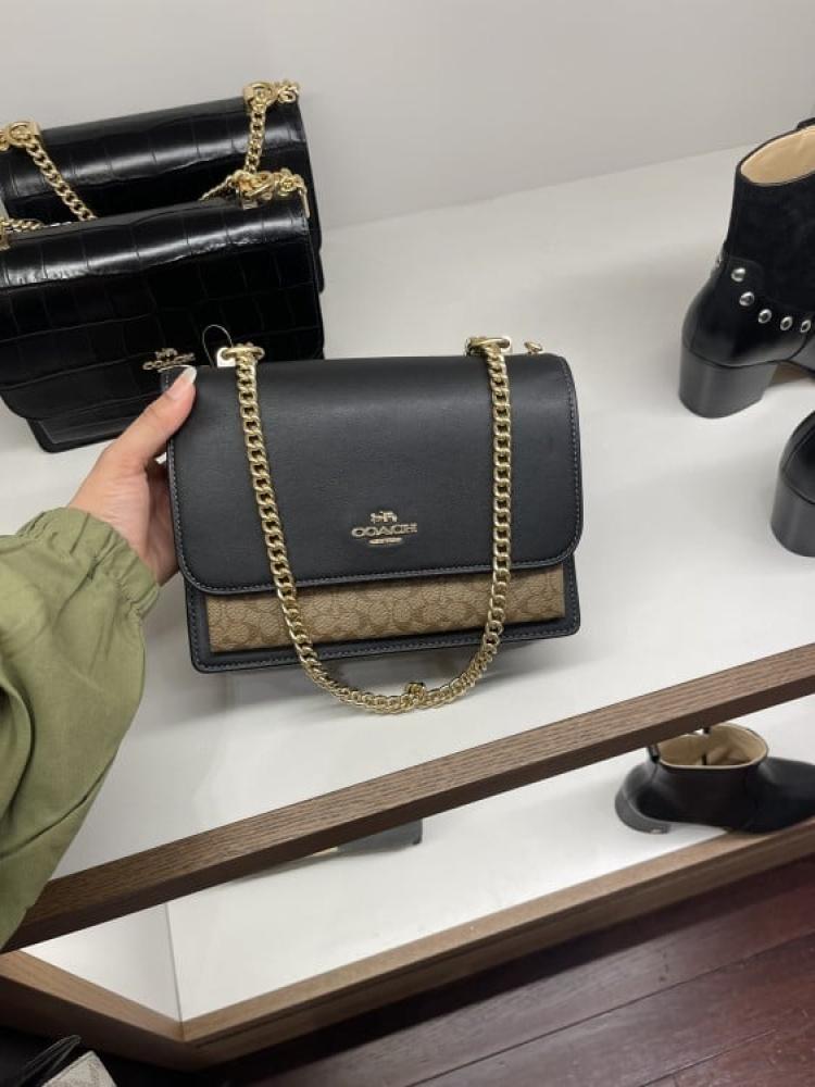 حقيبة من Coach