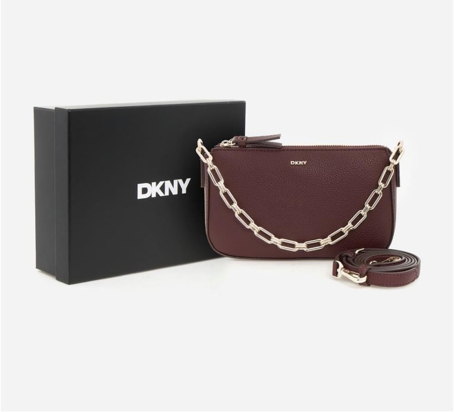 حقيبة من DKNY