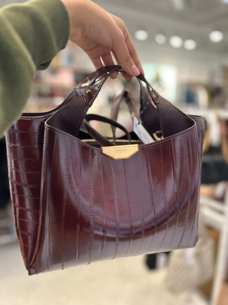 حقيبة من Dkny