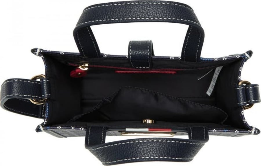 حقيبة من Tommy Hilfiger