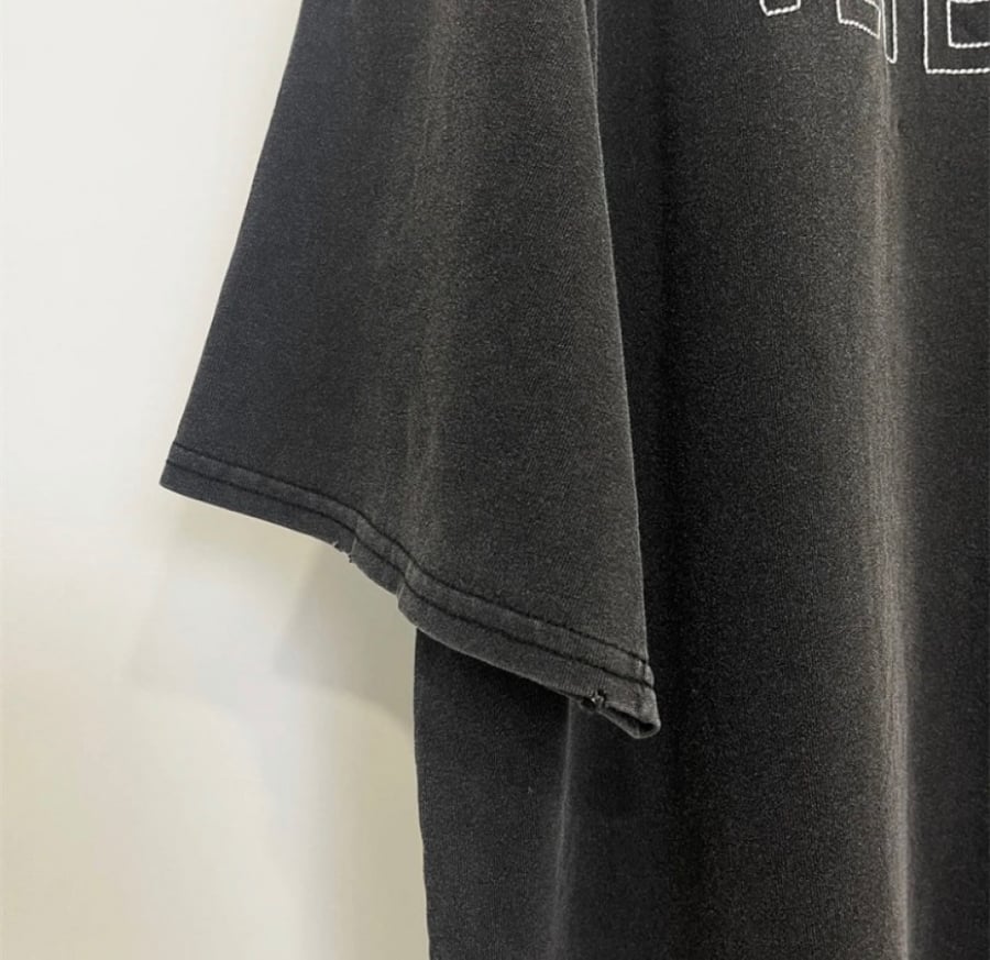 Vestments T shirt