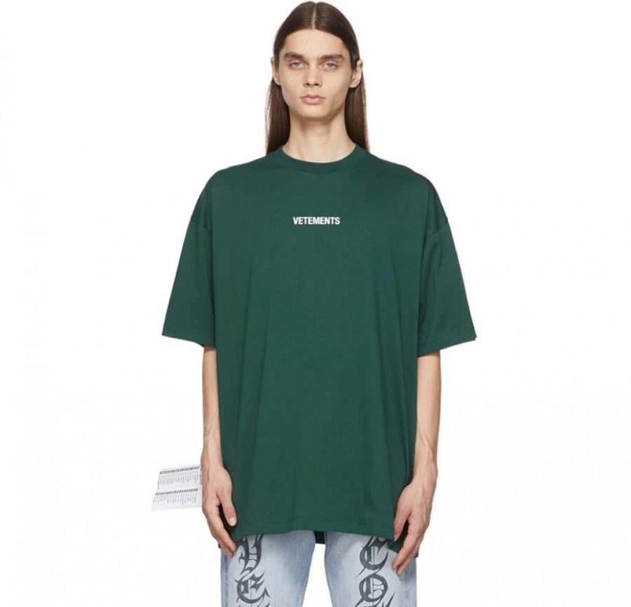 VESTMENTS T- shirt