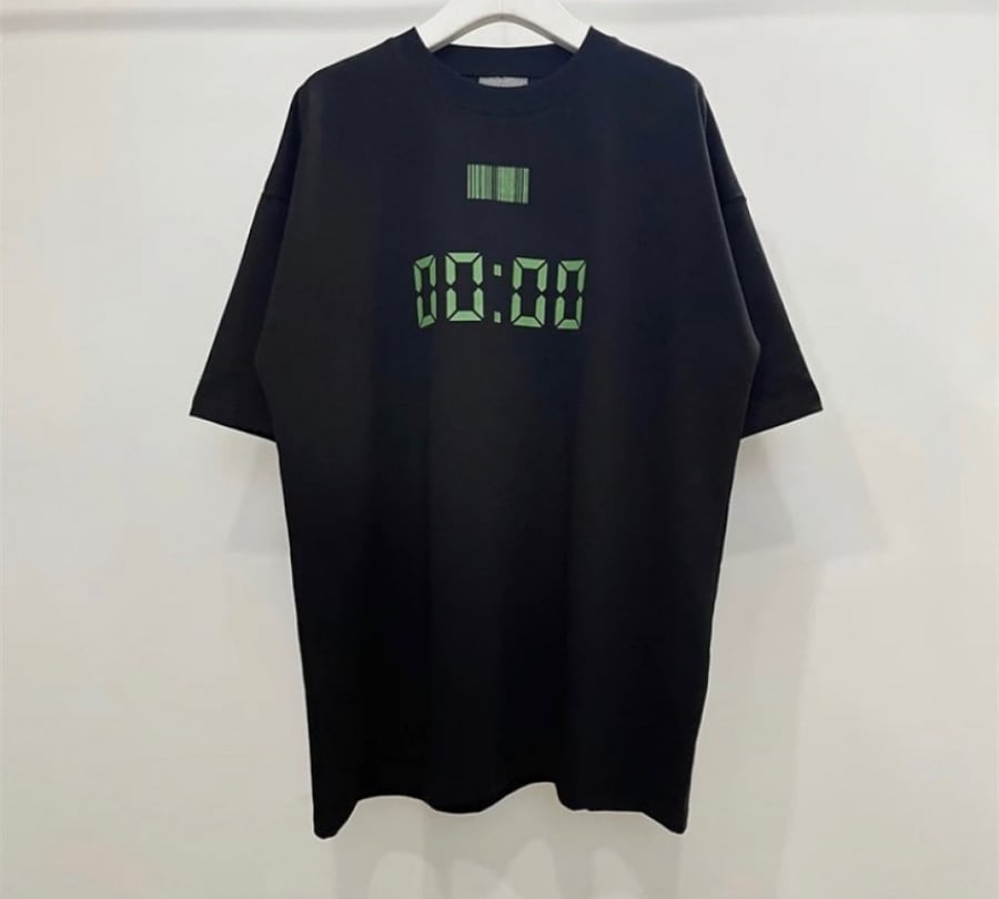 VESTMENTS T-shirt