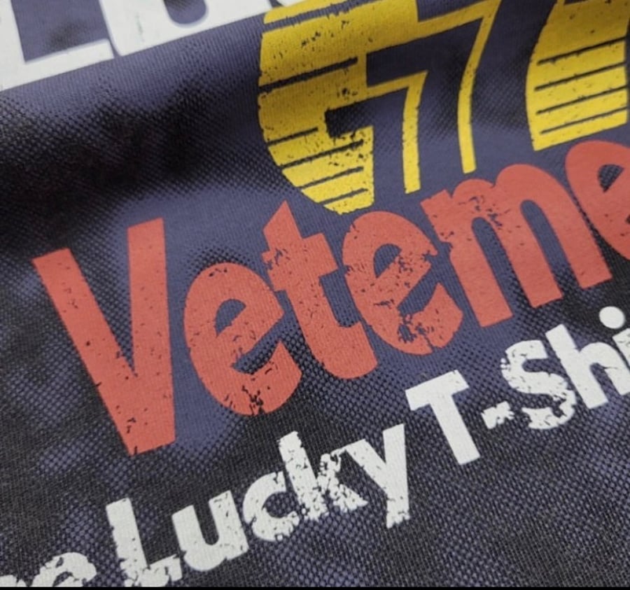 VETEMENTS T- Shirt
