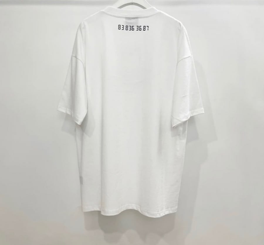 VESTMENTS T-shirt