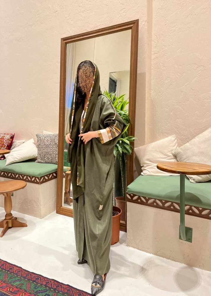 Green X linen abaya