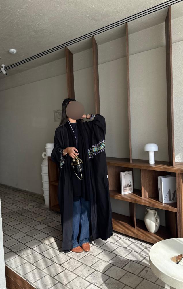 Bisht of threads