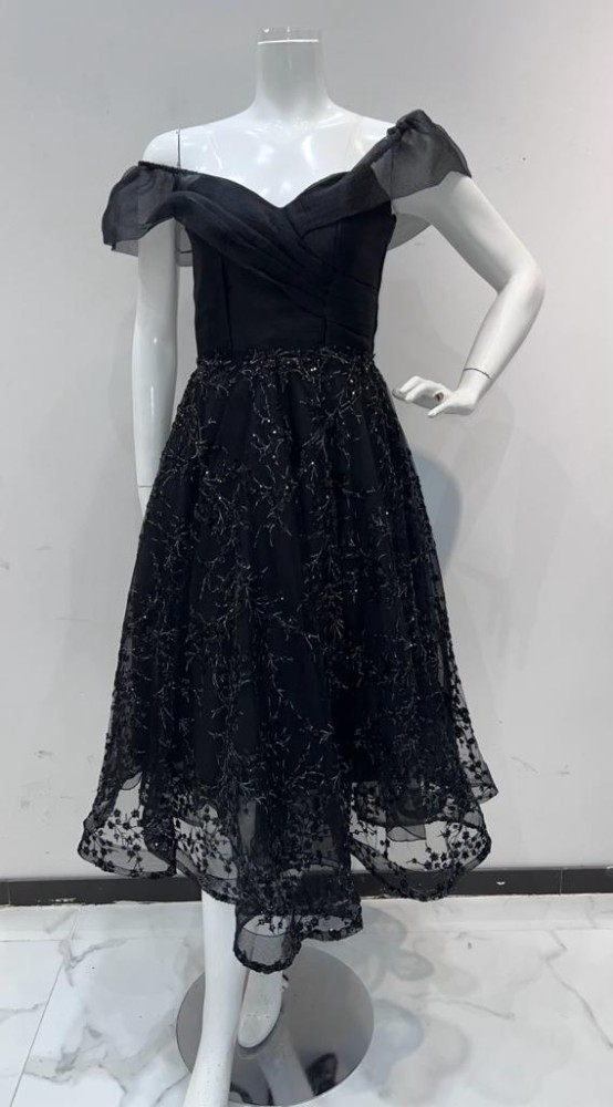 Evening dress 572