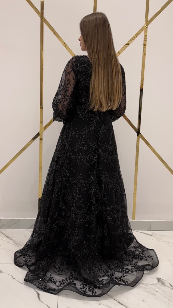 Evening dress 573