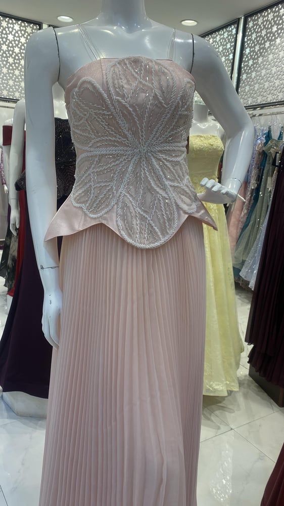 Evening dress 104