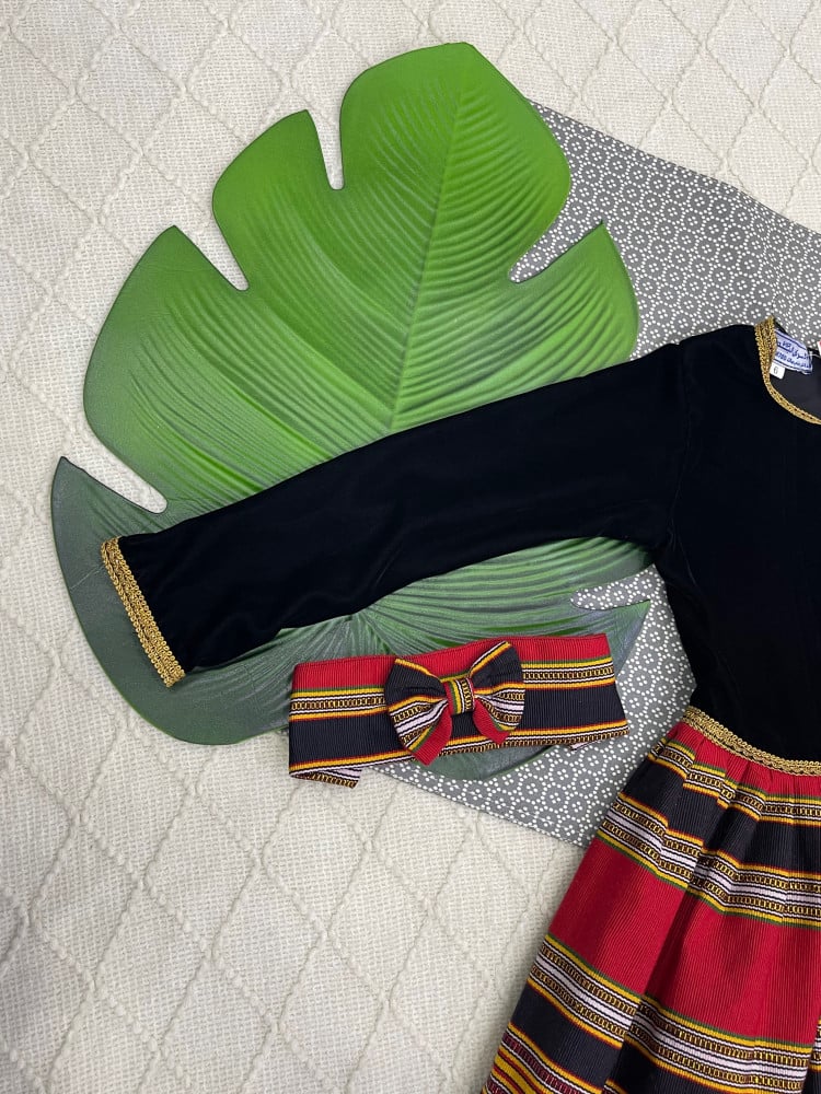 Traditional girls' dress + ribbon