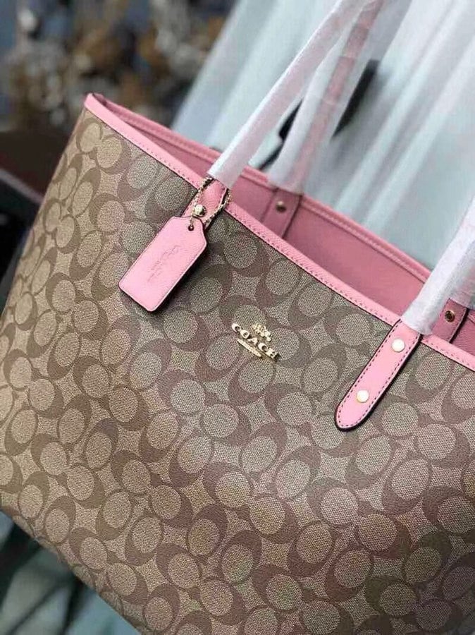 كوتش توت باق دبل فيس