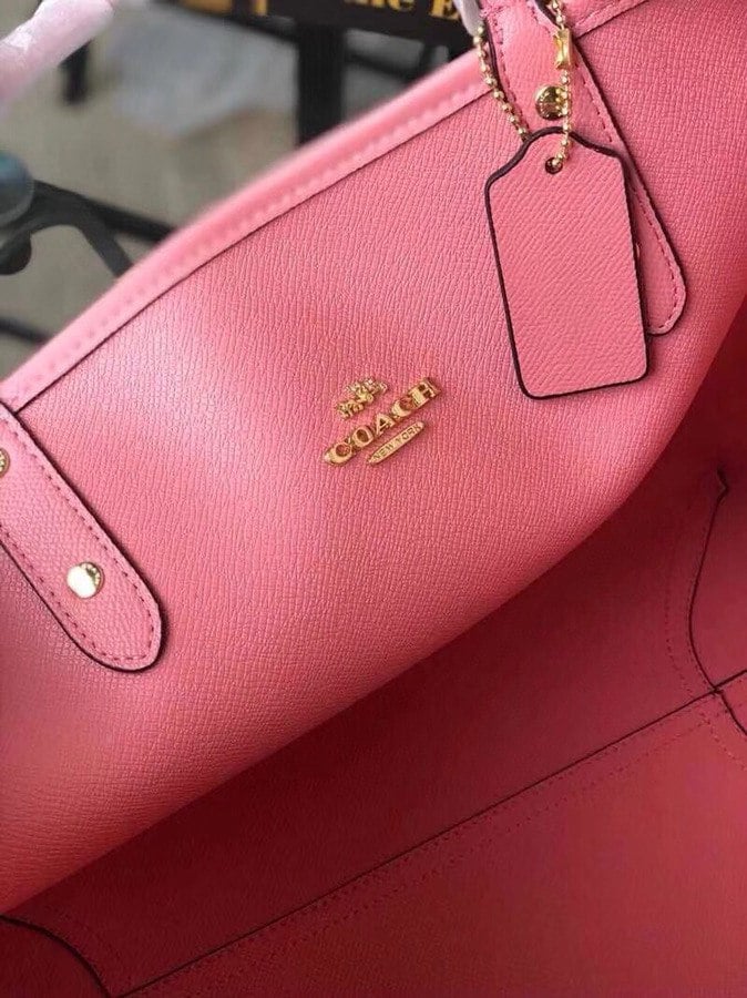 كوتش توت باق دبل فيس