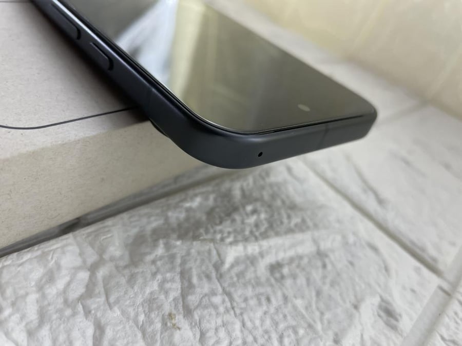 جوال جوجل بكسل 9 مستعمل أقل من 24 ساعة - Google Pixel 9 5G Used - 256GB / 12GB RAM أسود (2)