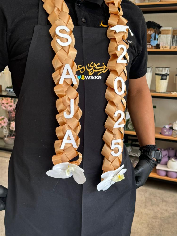 وشاح التخرج بشريط ساتان