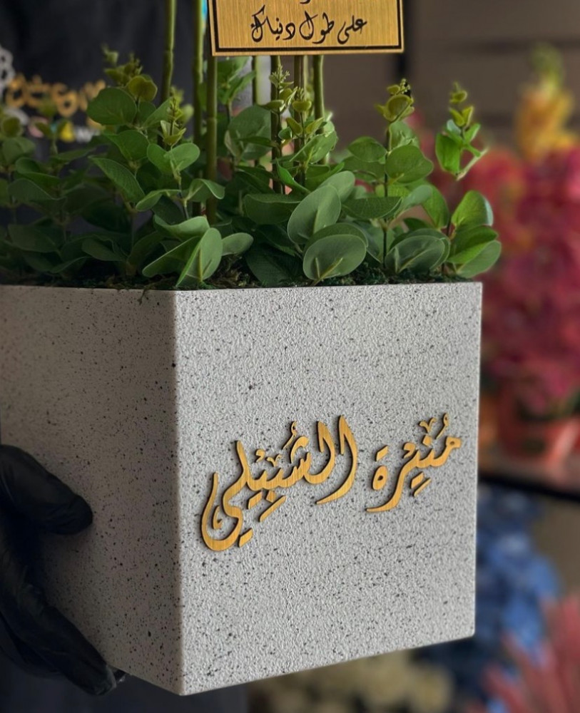فازه ورد صناعي