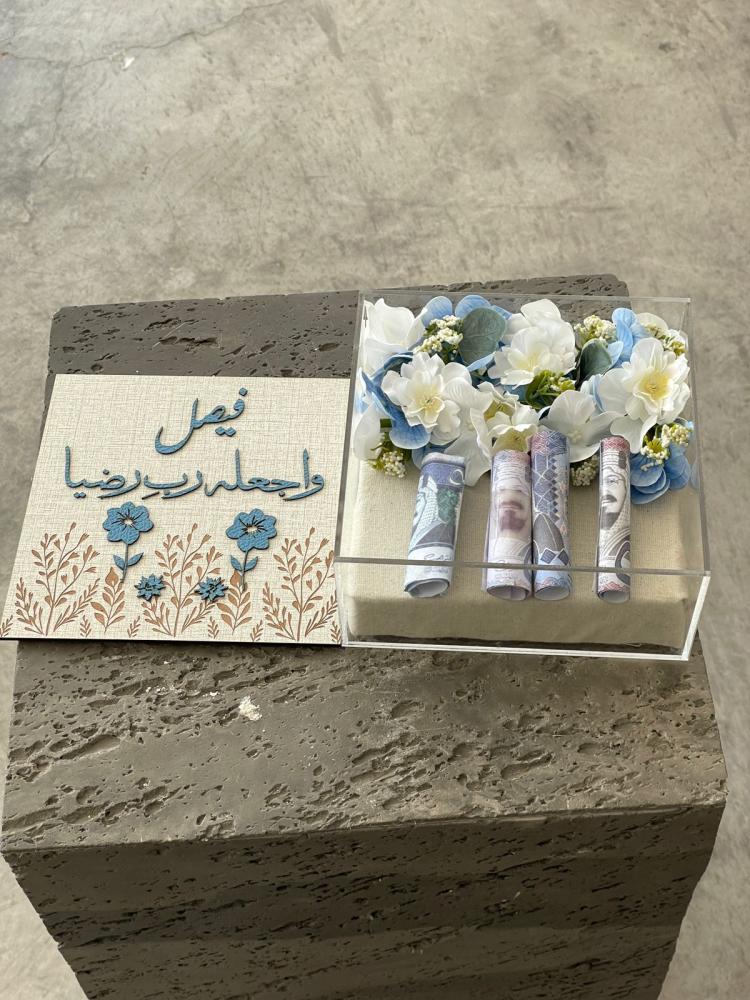 بوكس اكريلك مع غطاء خشب