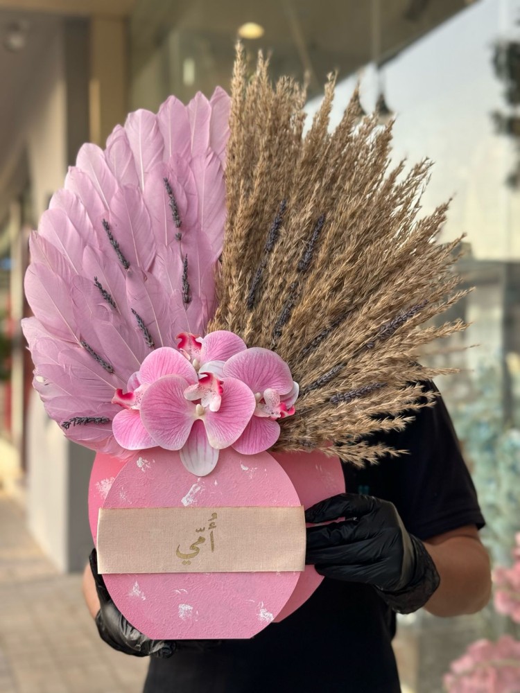 فازة ورد صناعي