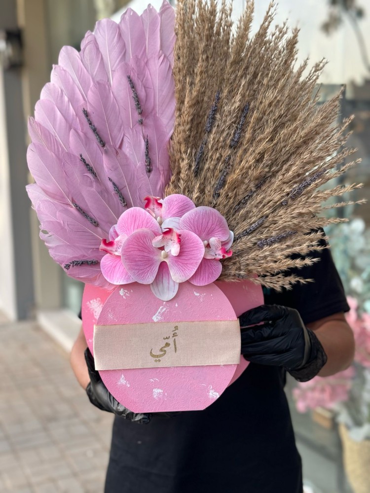 فازة ورد صناعي