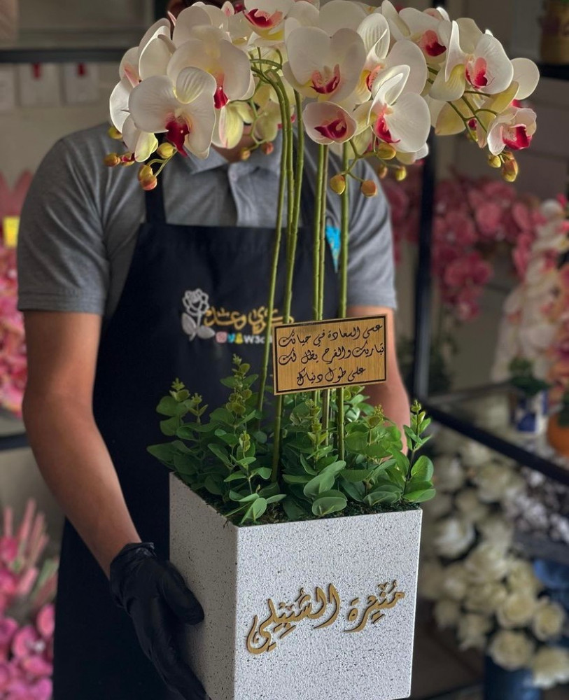 فازه ورد صناعي