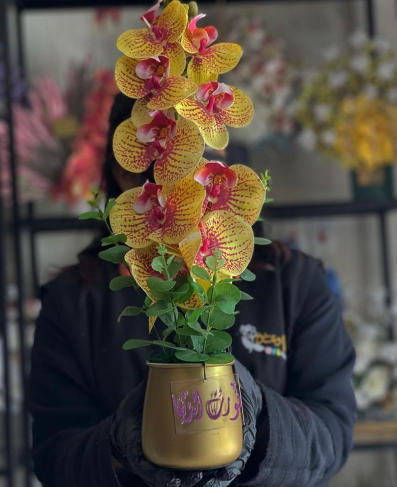 فازه ورد صناعي