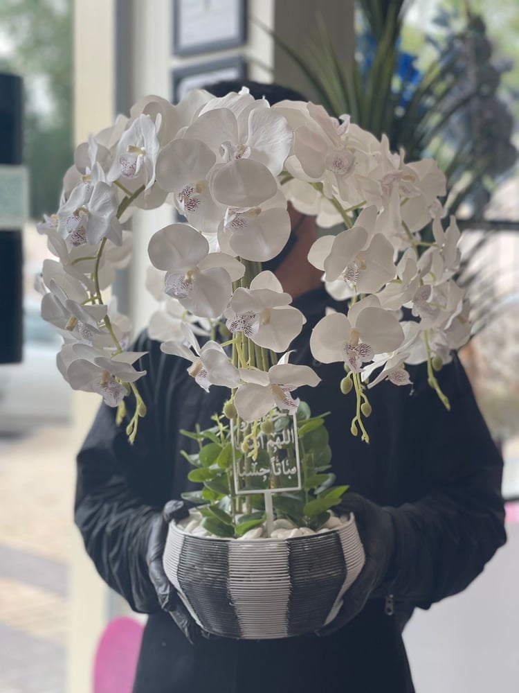 فازة بتنسيق جميل و مرتب