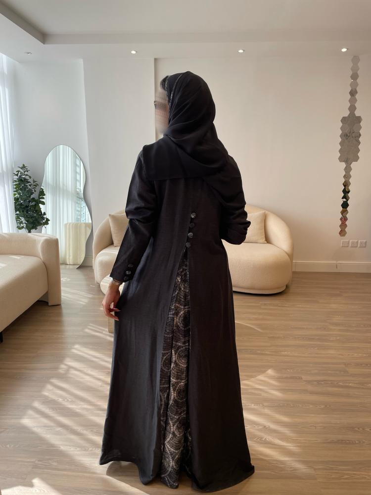 عباية لينن مع كسرة من الخلف