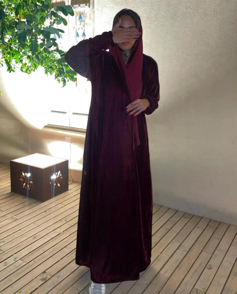 عباية عنابي مع كم زم