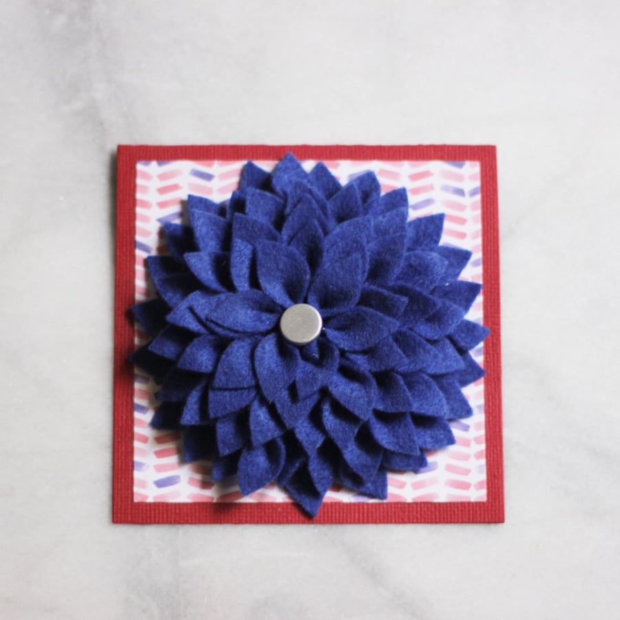 Handmade craft card, flower made of felt (size: 10.5*10.5 cm)