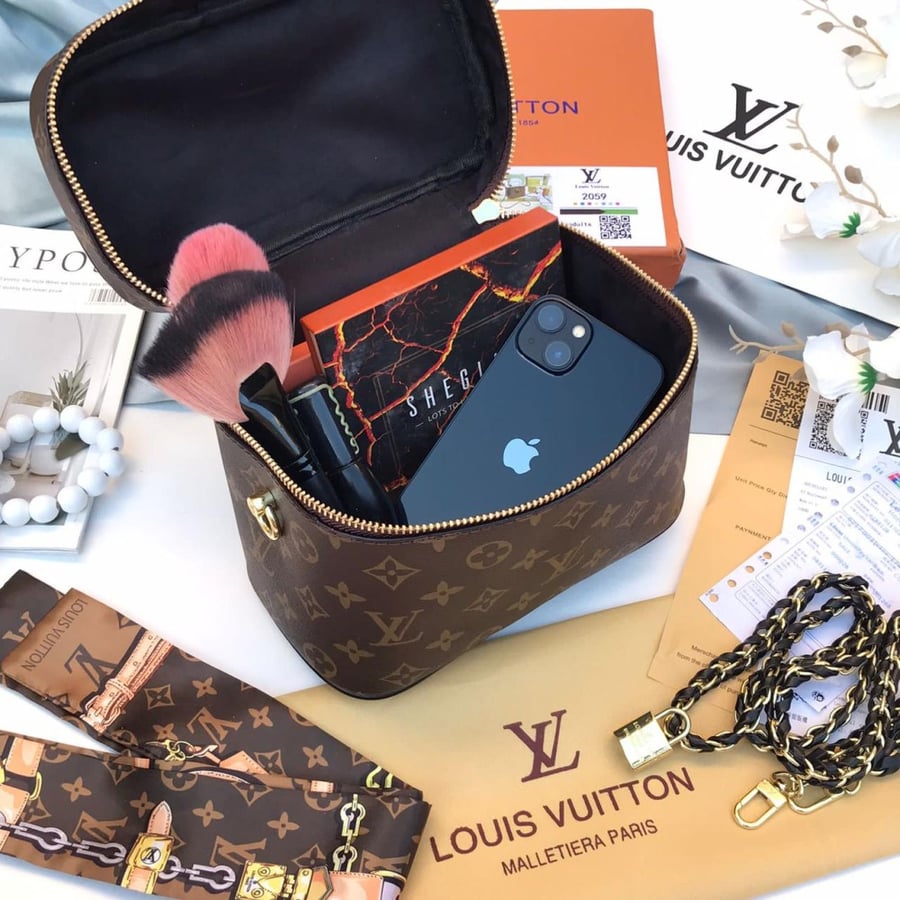 شنطه LV