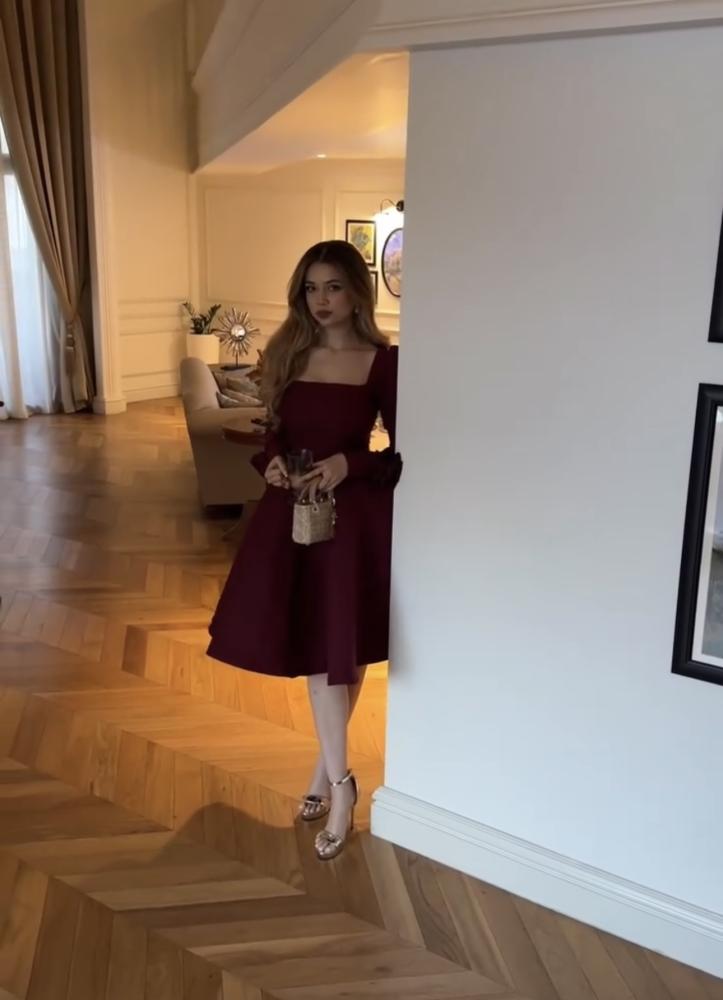 فستان نسائي