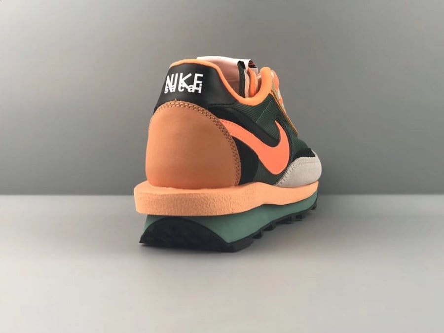 Nike LDV Waffle Daybreak x Sacai "Warhawk"