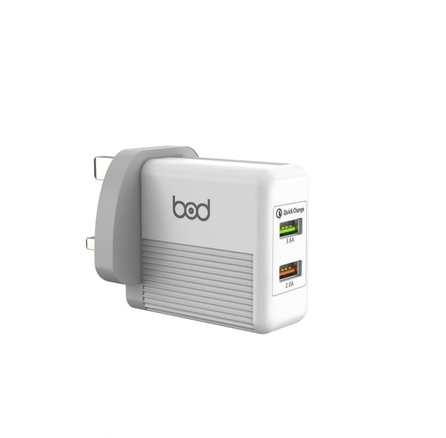 شاحن بيت بود USB ابيض 28W بدعم تقنية الشحن السري