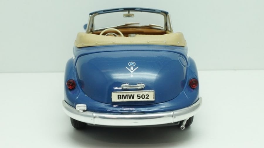مجسم بي ام دبليو 502 موديل 1955 BMW