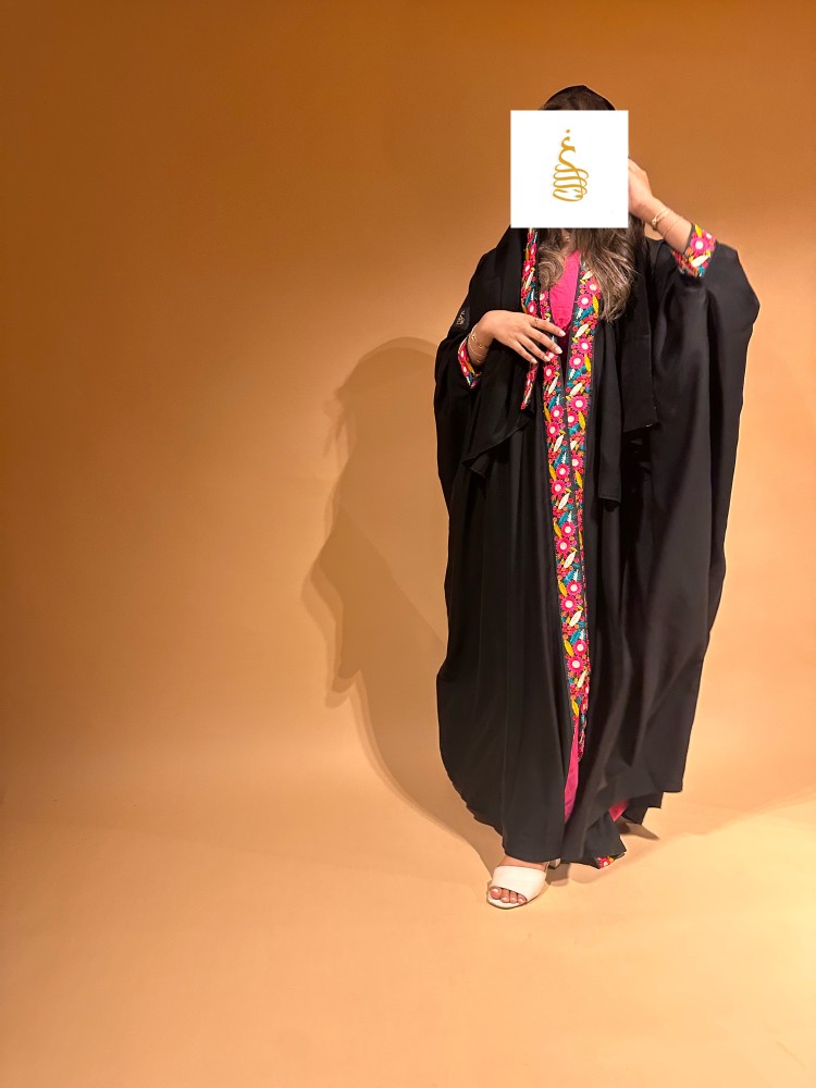 عبايـة بشـت بكلفة