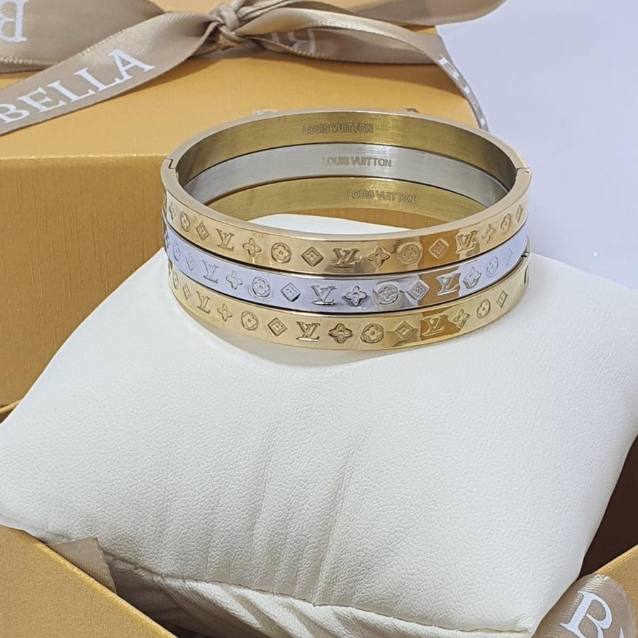 طقم اساور ماركه 3 قطع