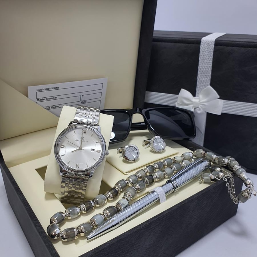 طقم رجالي ماركه اصلي بضمان سنه