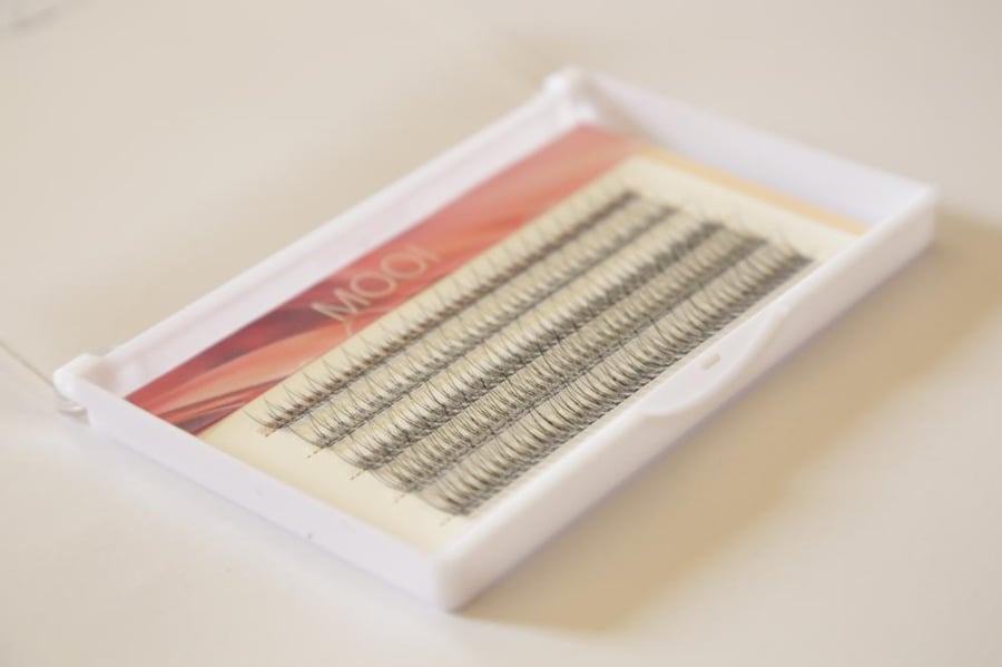 رموش Eyelashes