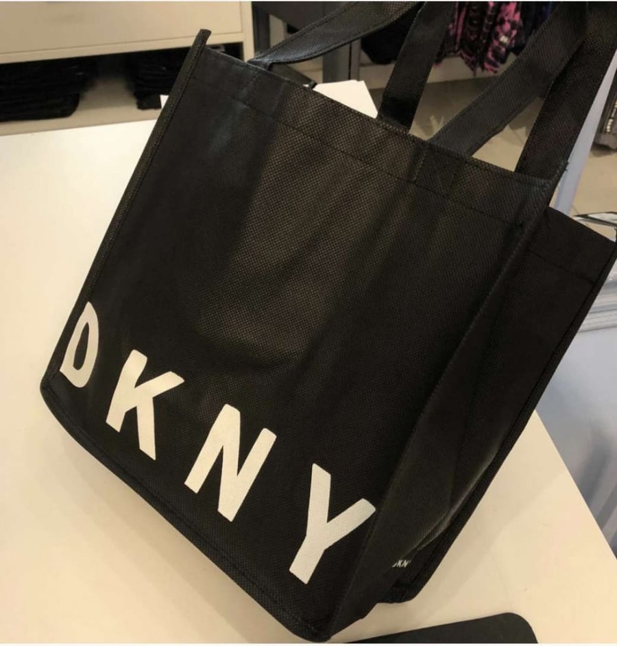 كيس قماش ماركه / لايباع لوحده DKNY