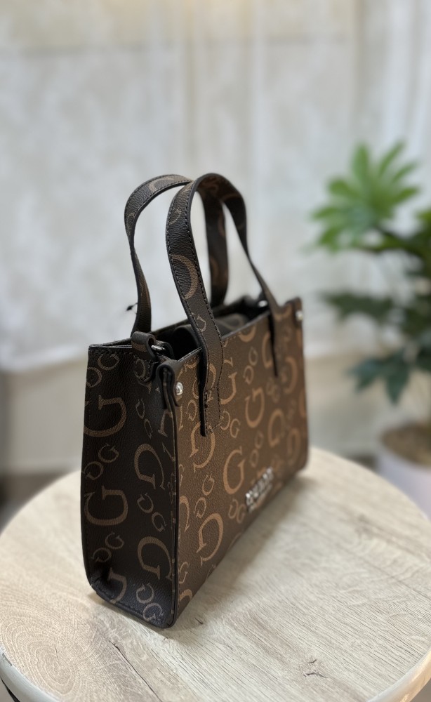 شنطه جيس