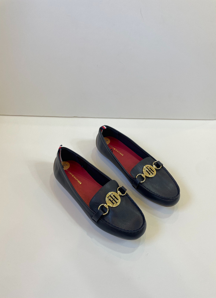 شوز تومي size 37.5