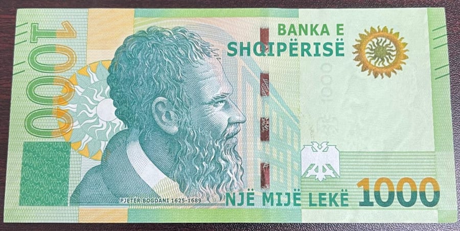 1000 ليك البانيا اصدار 2019 انسر