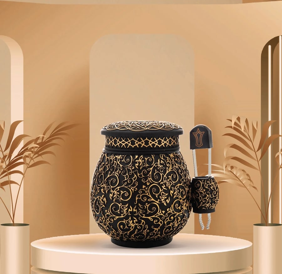 بخور عود منقوع ملكي
